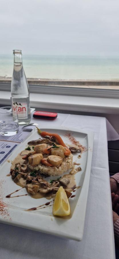 Hotel De La Plage Quiberville エクステリア 写真